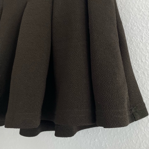 Shein Skirt - Picture 2 of 4